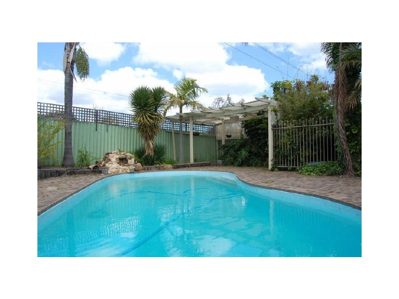 1 Weston Way, Kardinya WA 6163