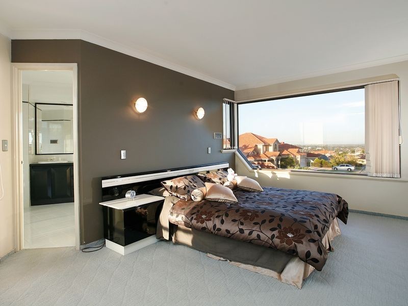 12 Colebatch Hill, Kardinya WA 6163