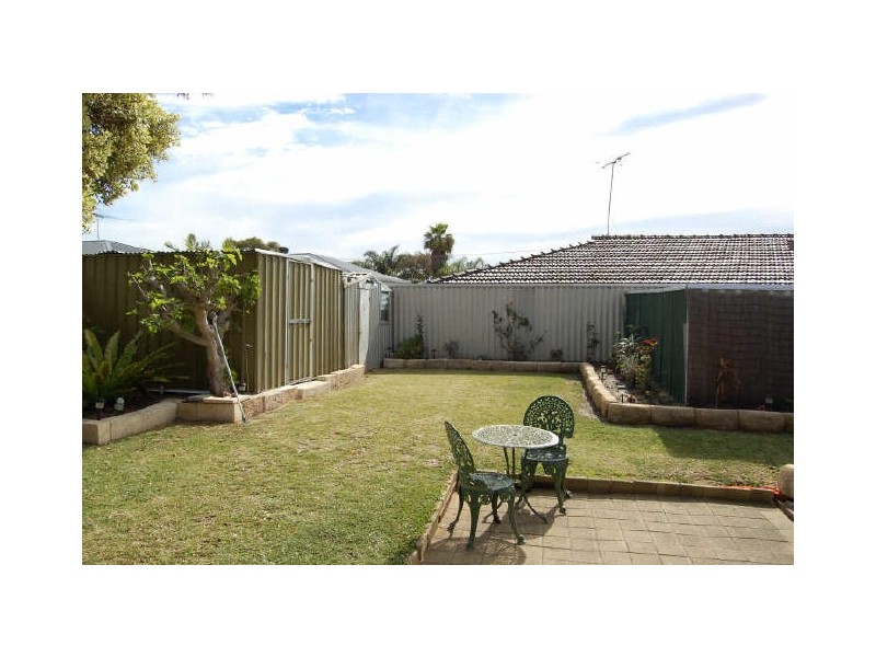 4 Bradbury Way, Samson WA 6163
