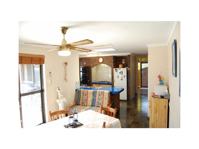 4 Bradbury Way, Samson WA 6163
