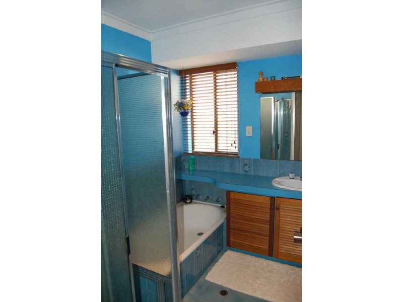 4 Bradbury Way, Samson WA 6163