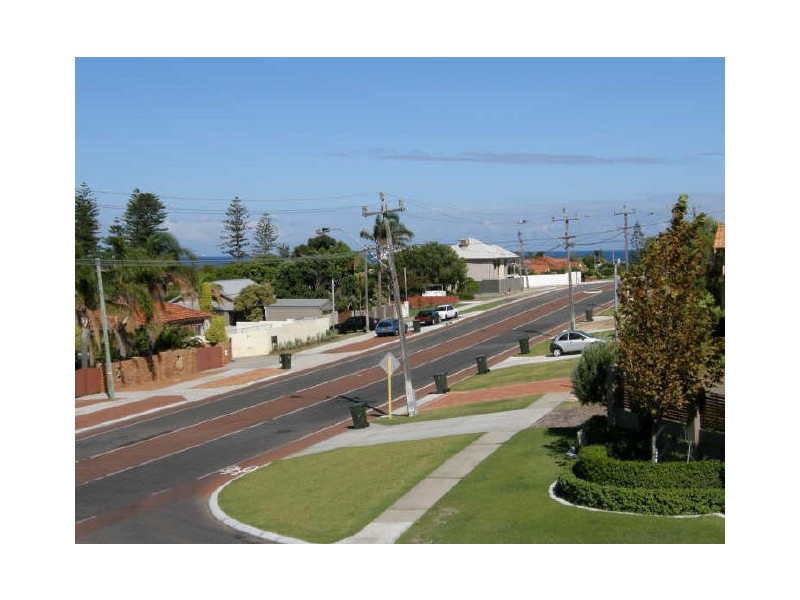 49 Beach Road, Marmion WA 6020