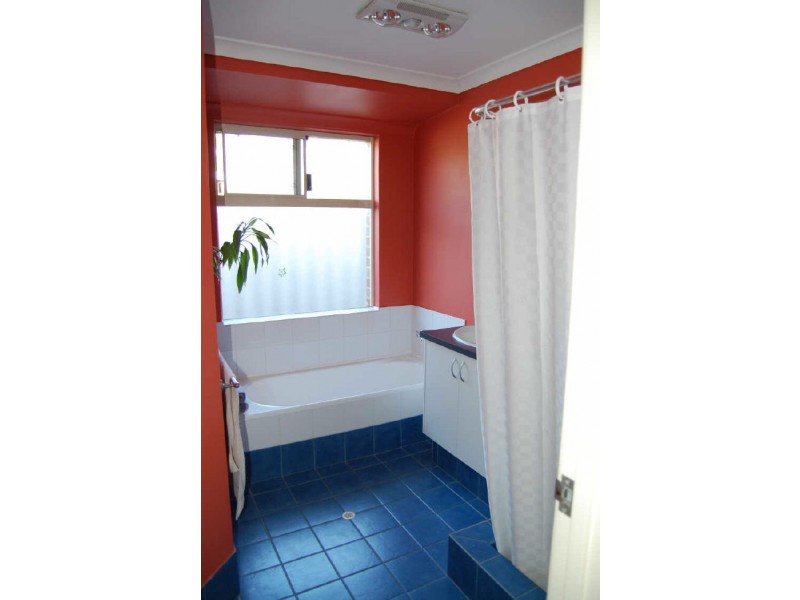 19 Beroona Way, South Lake WA 6164