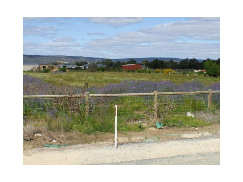 L29 Holstein Court, Oakford WA 6121