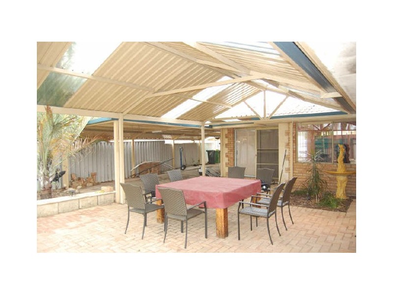 8 Curalo Mews, South Lake WA 6164