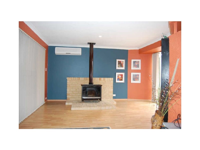 8 Curalo Mews, South Lake WA 6164