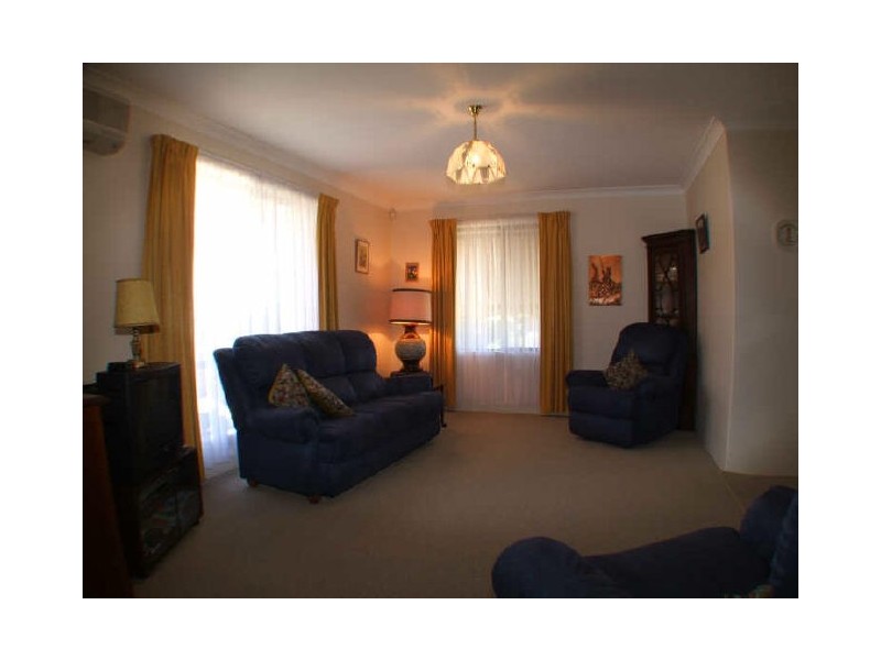 49A Hanrahan Loop, Kardinya WA 6163