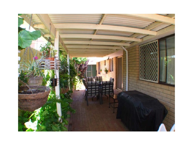 49A Hanrahan Loop, Kardinya WA 6163
