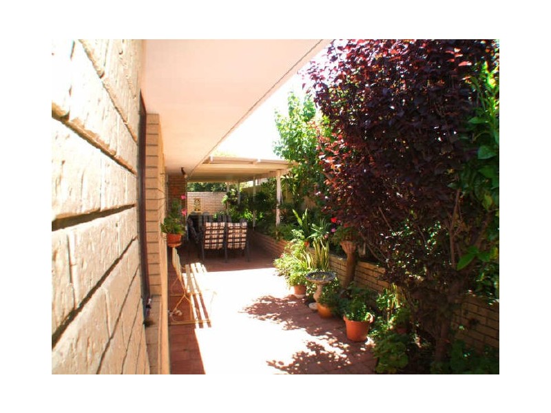 49A Hanrahan Loop, Kardinya WA 6163