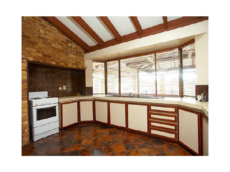 35 Petterson Ave, Kardinya WA 6163