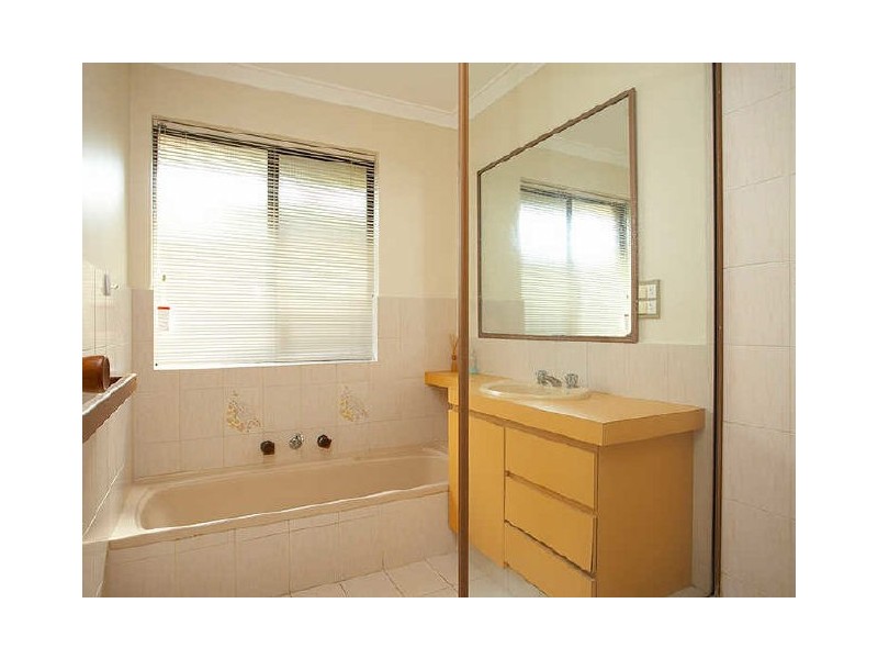 35 Petterson Ave, Kardinya WA 6163