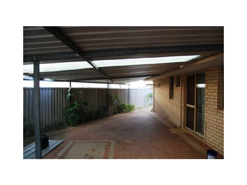 7B Medlar Grove, South Lake WA 6164