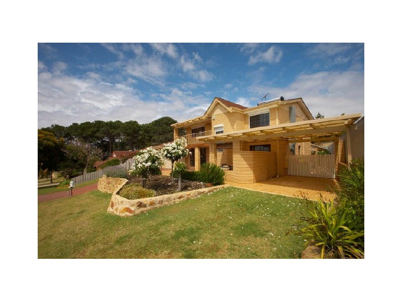 31 Buckingham Crescent, Kardinya WA 6163