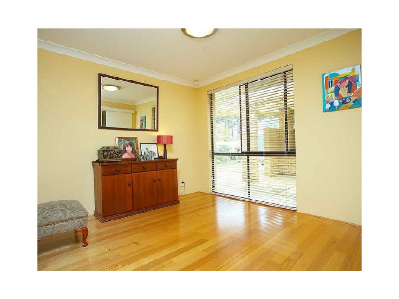 31 Buckingham Crescent, Kardinya WA 6163