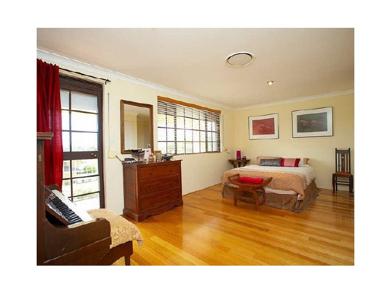 31 Buckingham Crescent, Kardinya WA 6163