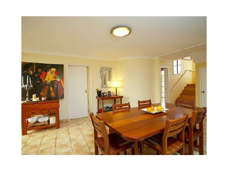 31 Buckingham Crescent, Kardinya WA 6163