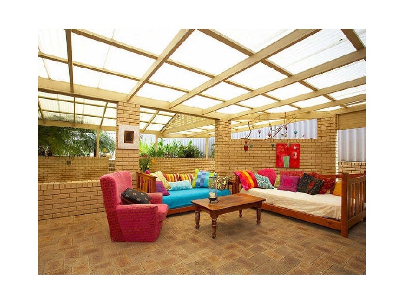 31 Buckingham Crescent, Kardinya WA 6163