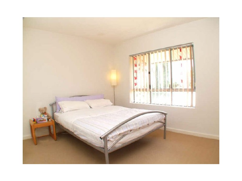 9/15 Friar John Way, Coolbellup WA 6163