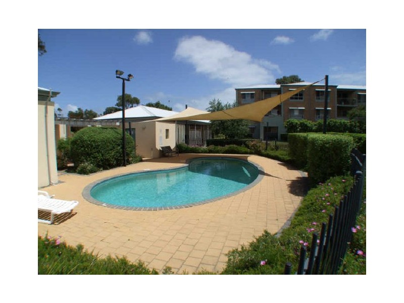 9/15 Friar John Way, Coolbellup WA 6163