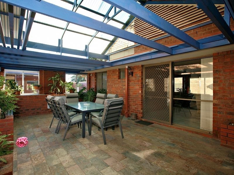 11 Morton Road, Hamilton Hill WA 6163