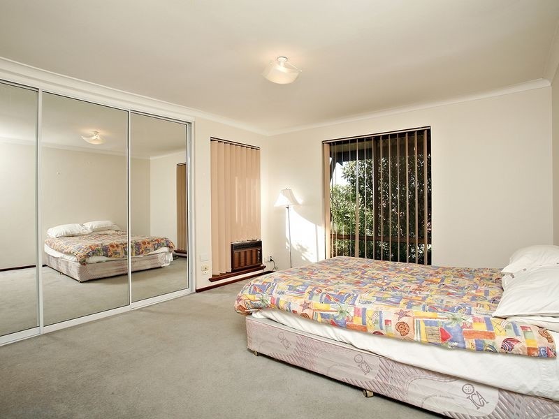 11 Morton Road, Hamilton Hill WA 6163