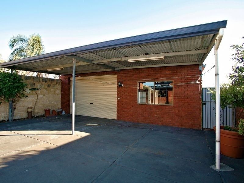 11 Morton Road, Hamilton Hill WA 6163
