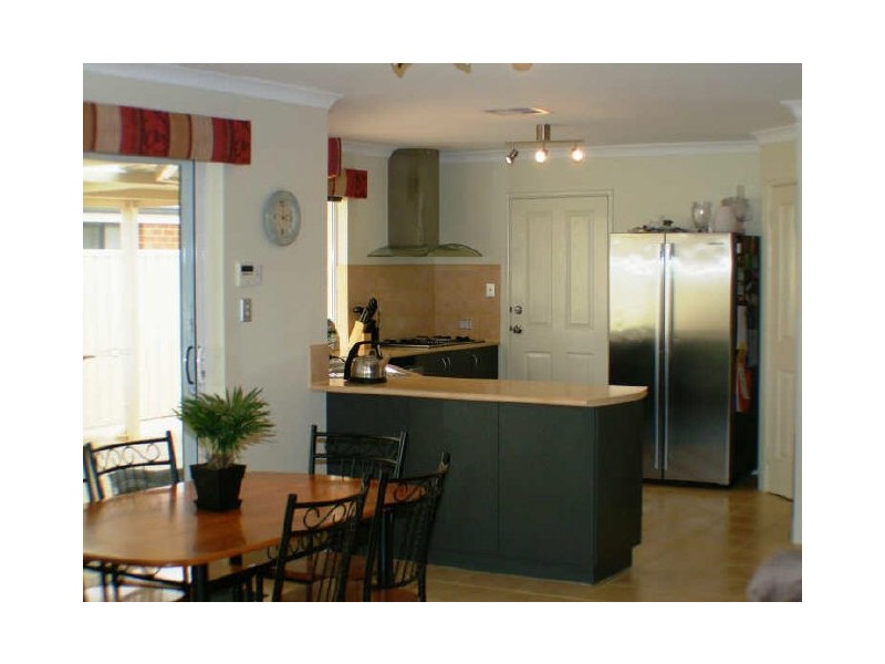 238 Amherst Road, Canning Vale WA 6155