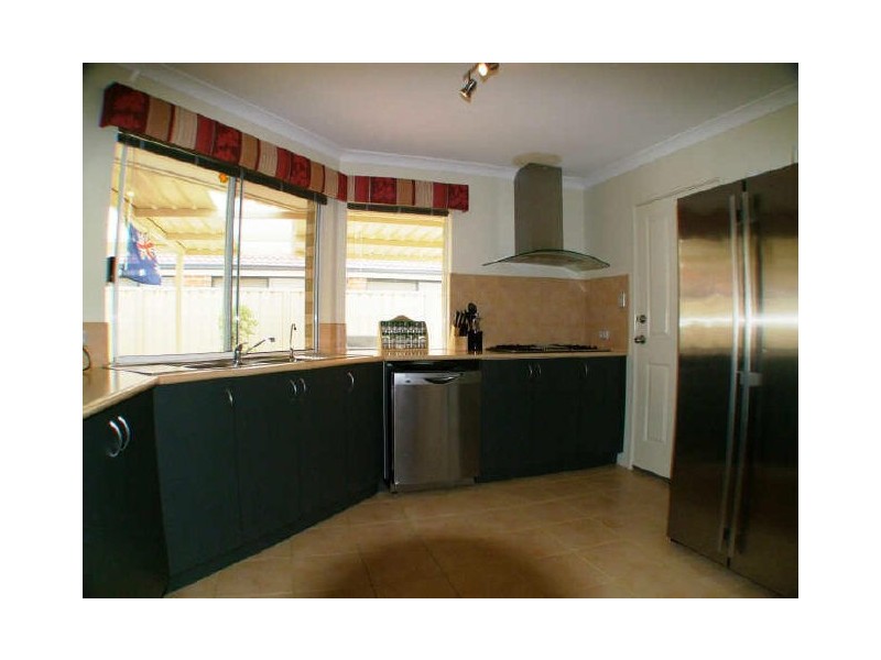 238 Amherst Road, Canning Vale WA 6155