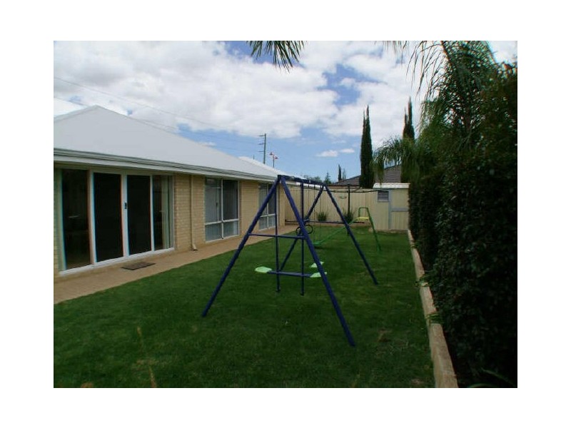 238 Amherst Road, Canning Vale WA 6155