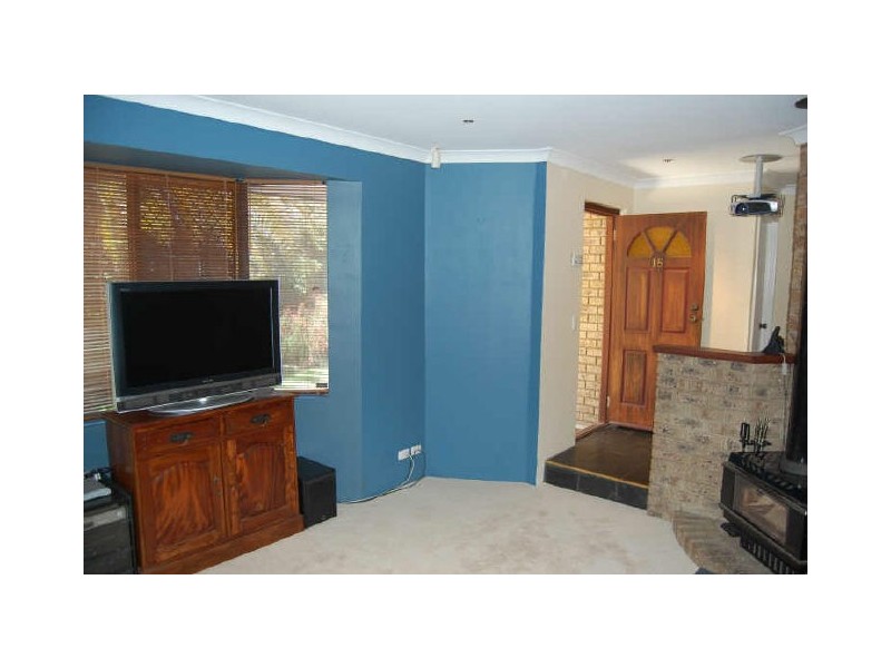 15 Foxon Road, Bibra Lake WA 6163