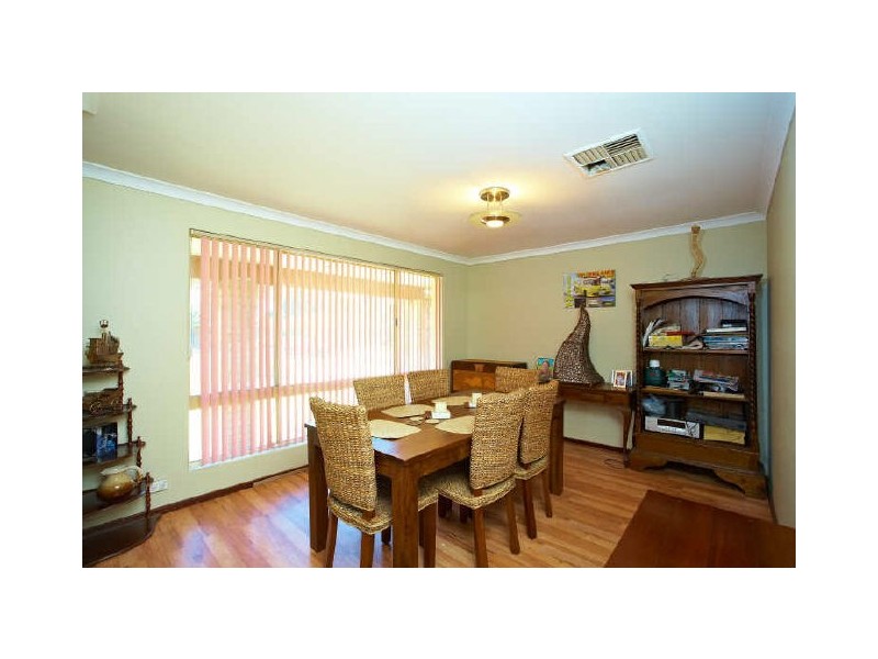 3 Dulverson Place, South Lake WA 6164