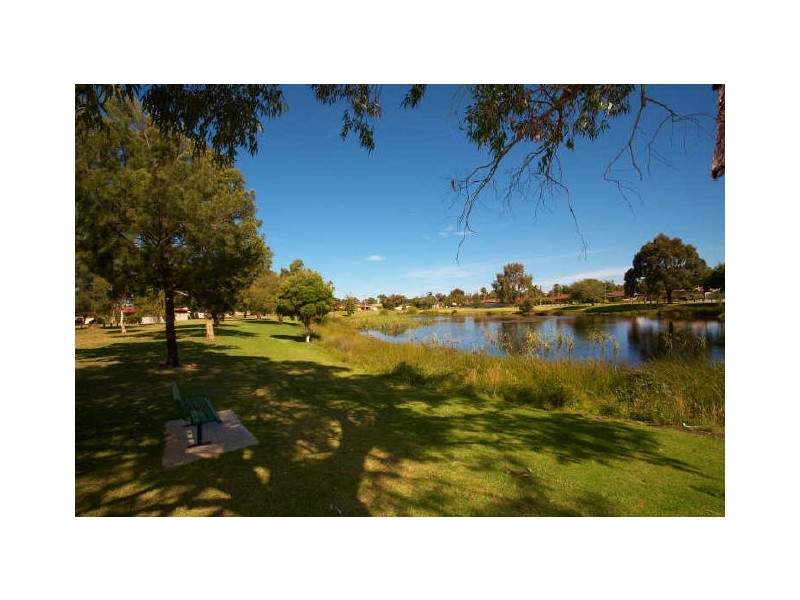 3 Dulverson Place, South Lake WA 6164