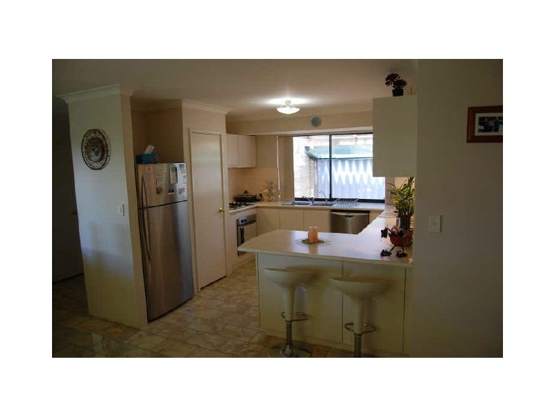 7 Rason Court, Seville Grove WA 6112