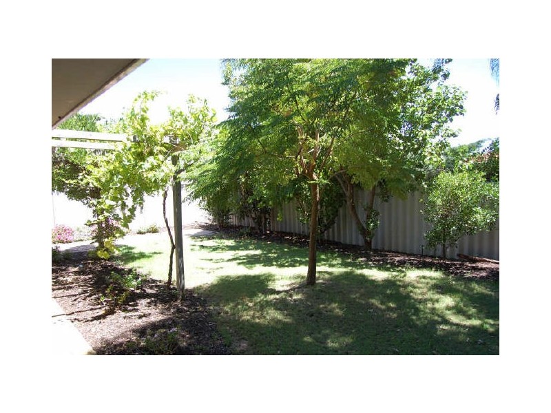 7 Rason Court, Seville Grove WA 6112