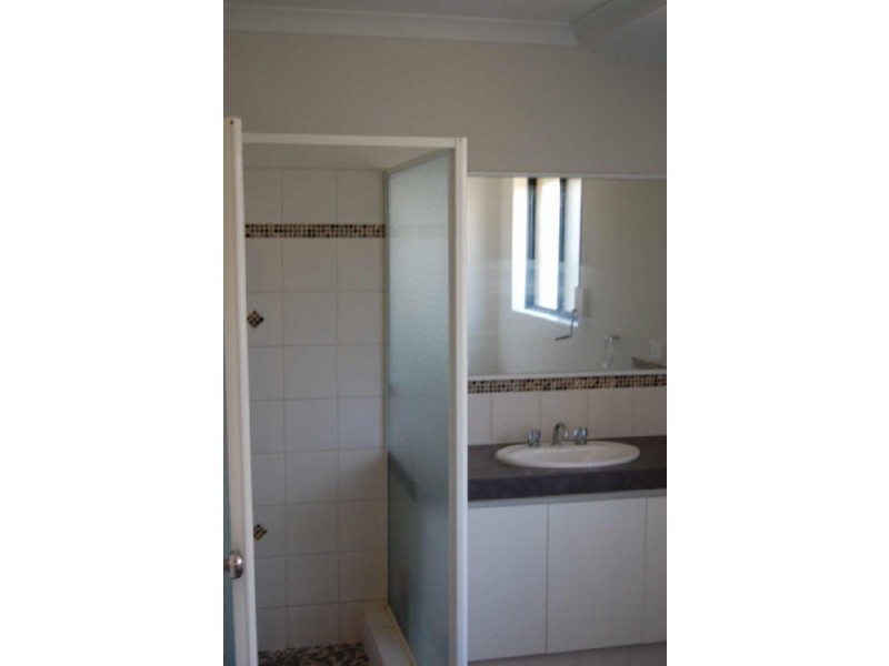 16 Freycinet Ct, Aubin Grove WA 6164