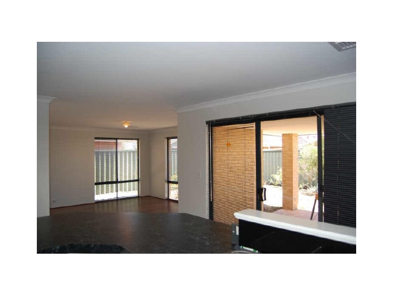 16 Freycinet Ct, Aubin Grove WA 6164