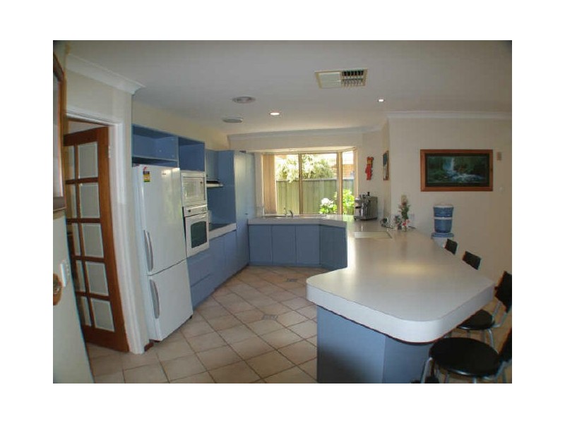 25 Shacklock Crescent, Winthrop WA 6150