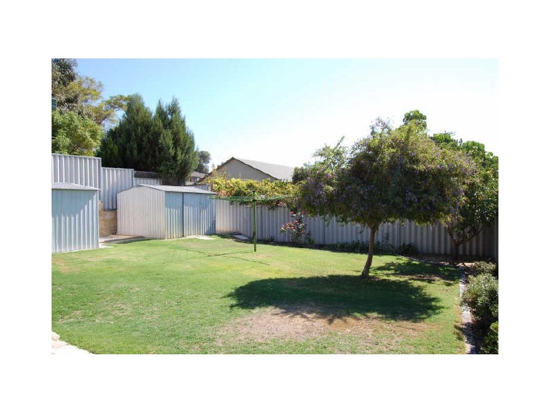136 Garling Street, Willagee WA 6156