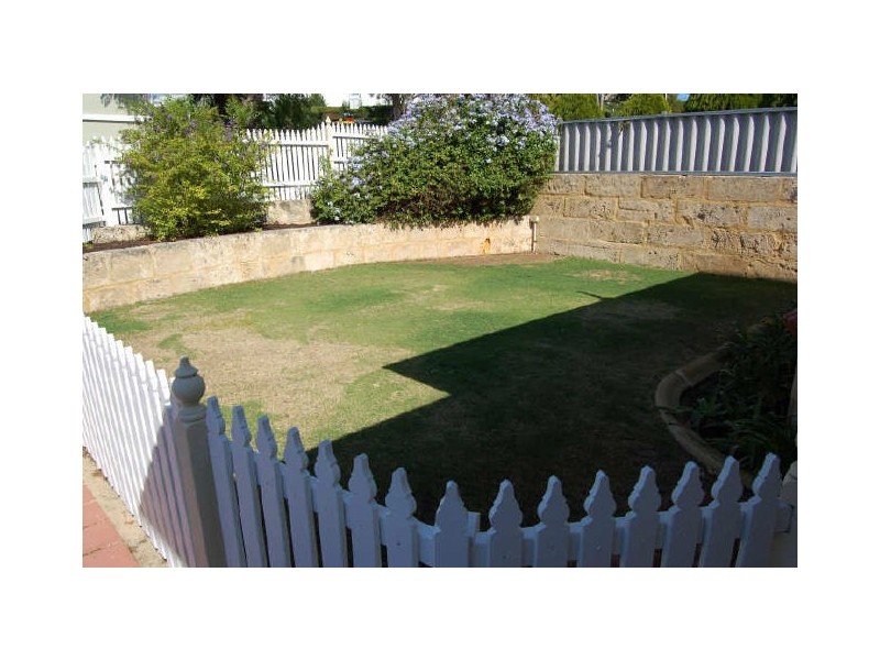 136 Garling Street, Willagee WA 6156