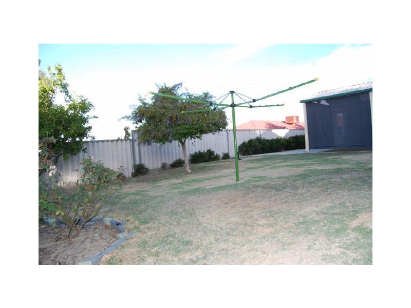 136 Garling Street, Willagee WA 6156