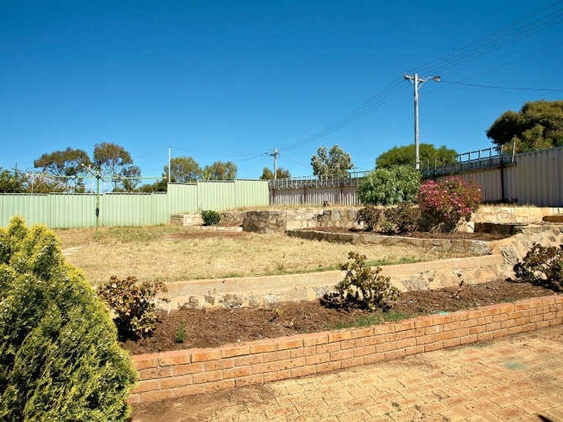 5 Caffery Place, Hamilton Hill WA 6163