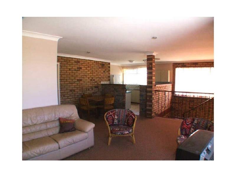 1A Windelya Road, Kardinya WA 6163