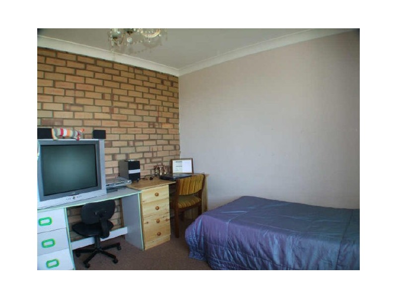 1A Windelya Road, Kardinya WA 6163