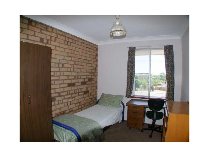 1A Windelya Road, Kardinya WA 6163