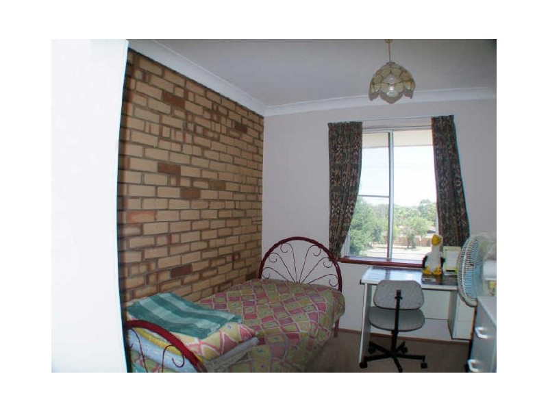 1A Windelya Road, Kardinya WA 6163