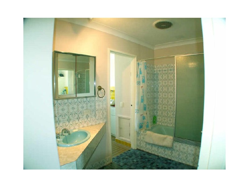 1A Windelya Road, Kardinya WA 6163