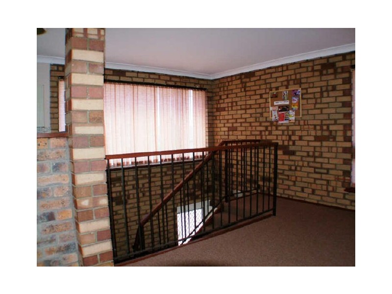 1A Windelya Road, Kardinya WA 6163