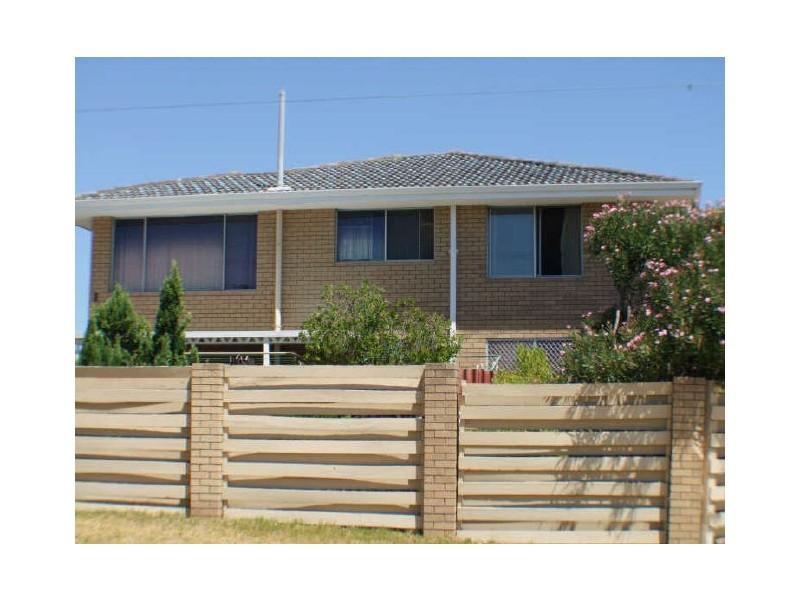 1A Windelya Road, Kardinya WA 6163