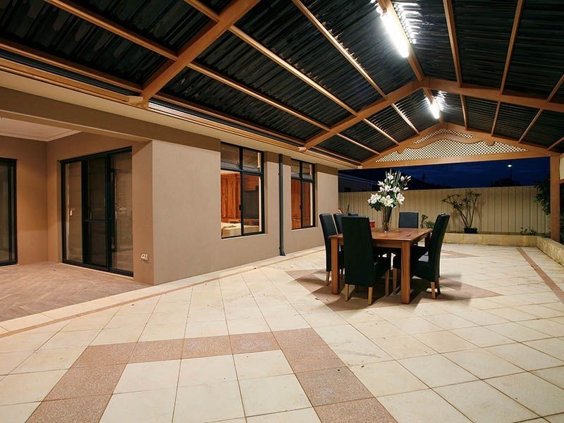 12 Hamelin Drive, Munster WA 6166