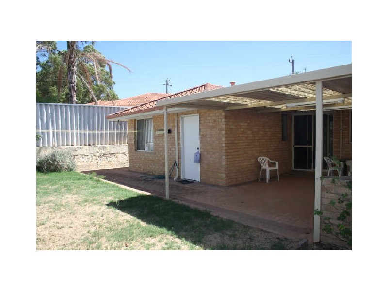 2/2 Troode Street, Munster WA 6166